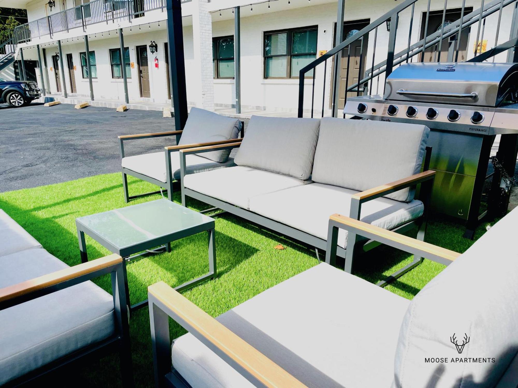 The Moose #6 - Modern Luxe Studio With Free Parking & King Bed Мемфис Экстерьер фото